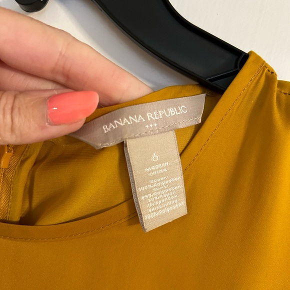 Banana Republic fall work dress size 6 - charcoal Grey/mustard yellow-Like new! - Picture 3 of 3